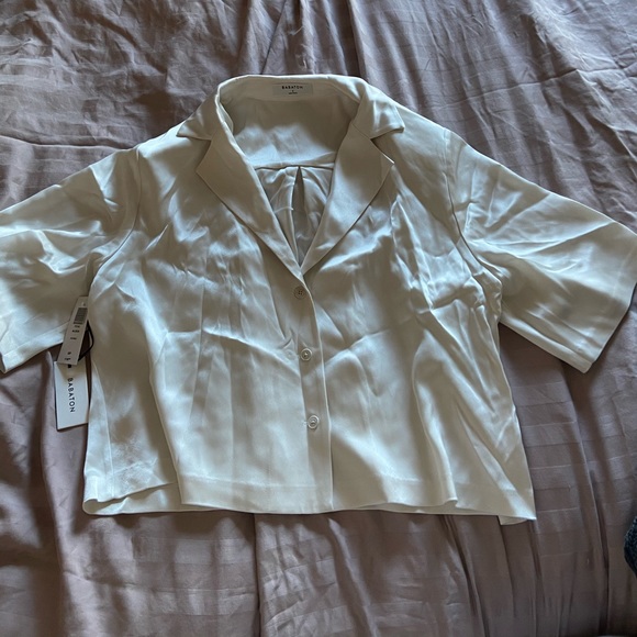 BNWT Aritzia Aldus Blouse - Picture 3 of 4
